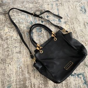 LIKE NEW LEATHER MARC JACOBS BLK BAG